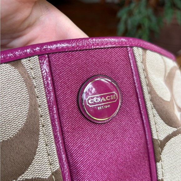 Coach F21905 Signature Pink Stripe Crossbody Bag - Picture 9 of 10